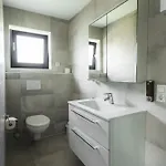 Отель Nuerblife 3*