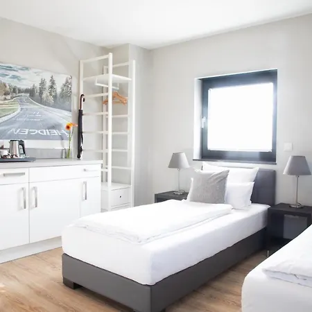 Ξενοδοχείο Nuerblife 3*